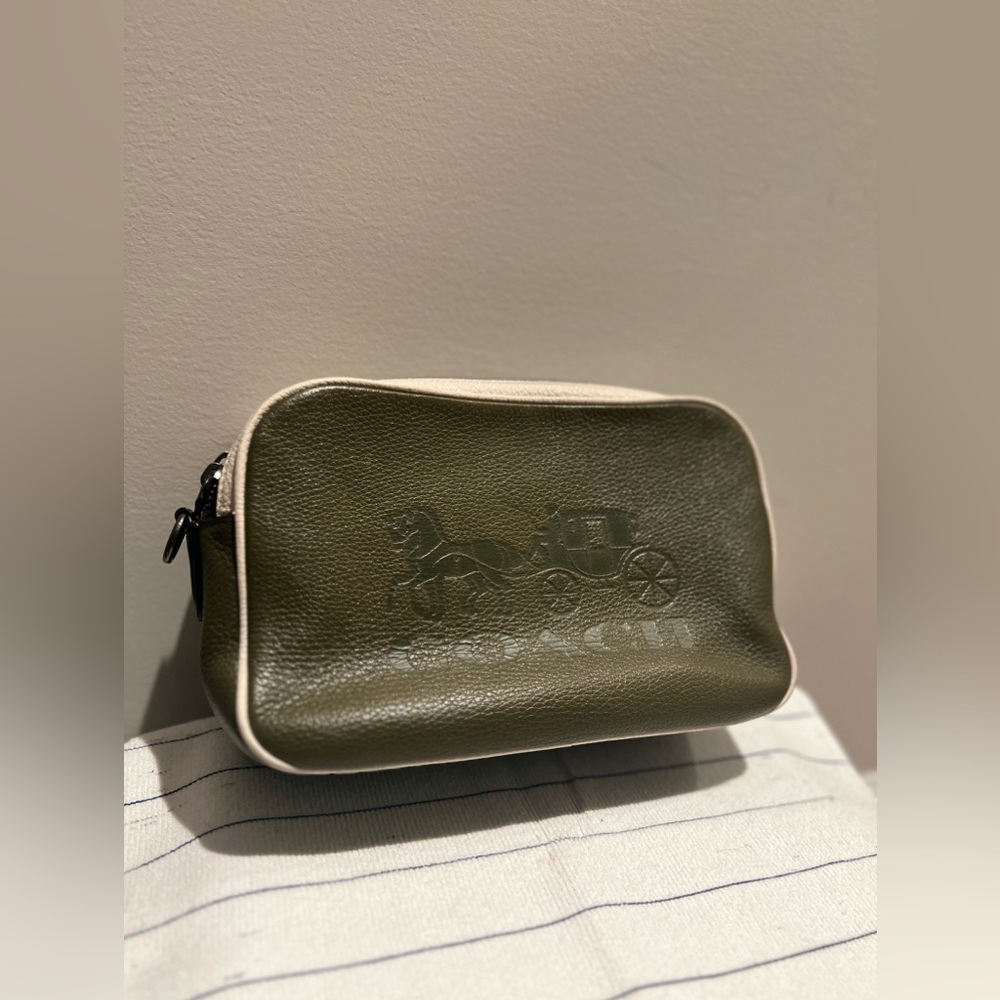 Coach Olive Green Camera Bag - Picture 3 of 12